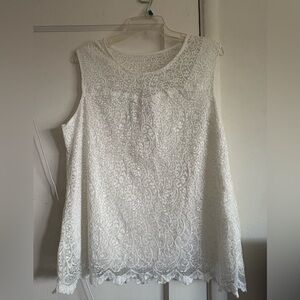 Roz & Ali Cream Lace Detail Top